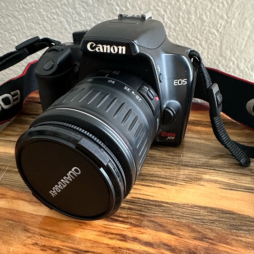 Canon rebel XS